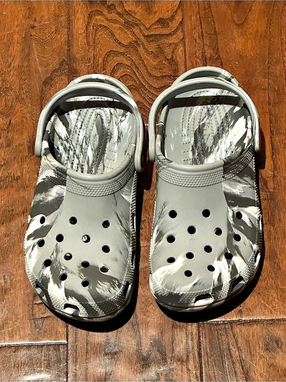 Crocs Classic Camo Clog Gray & Black Womens 8 / Mens 6